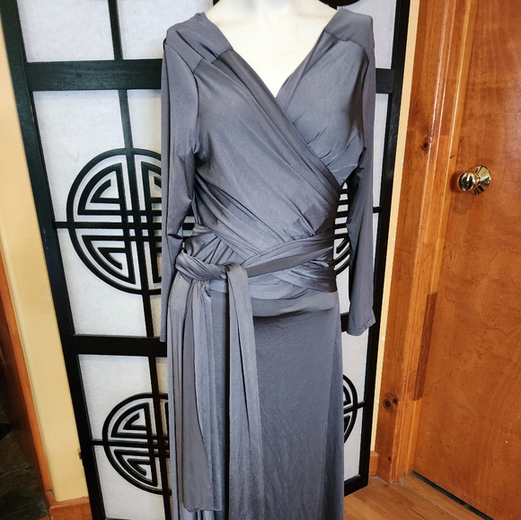 Henkaa Versatile Grey Dress M/L - Picture 1 of 6